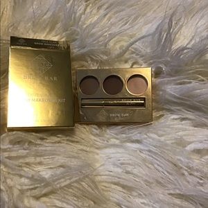 Brow bar makeover kit